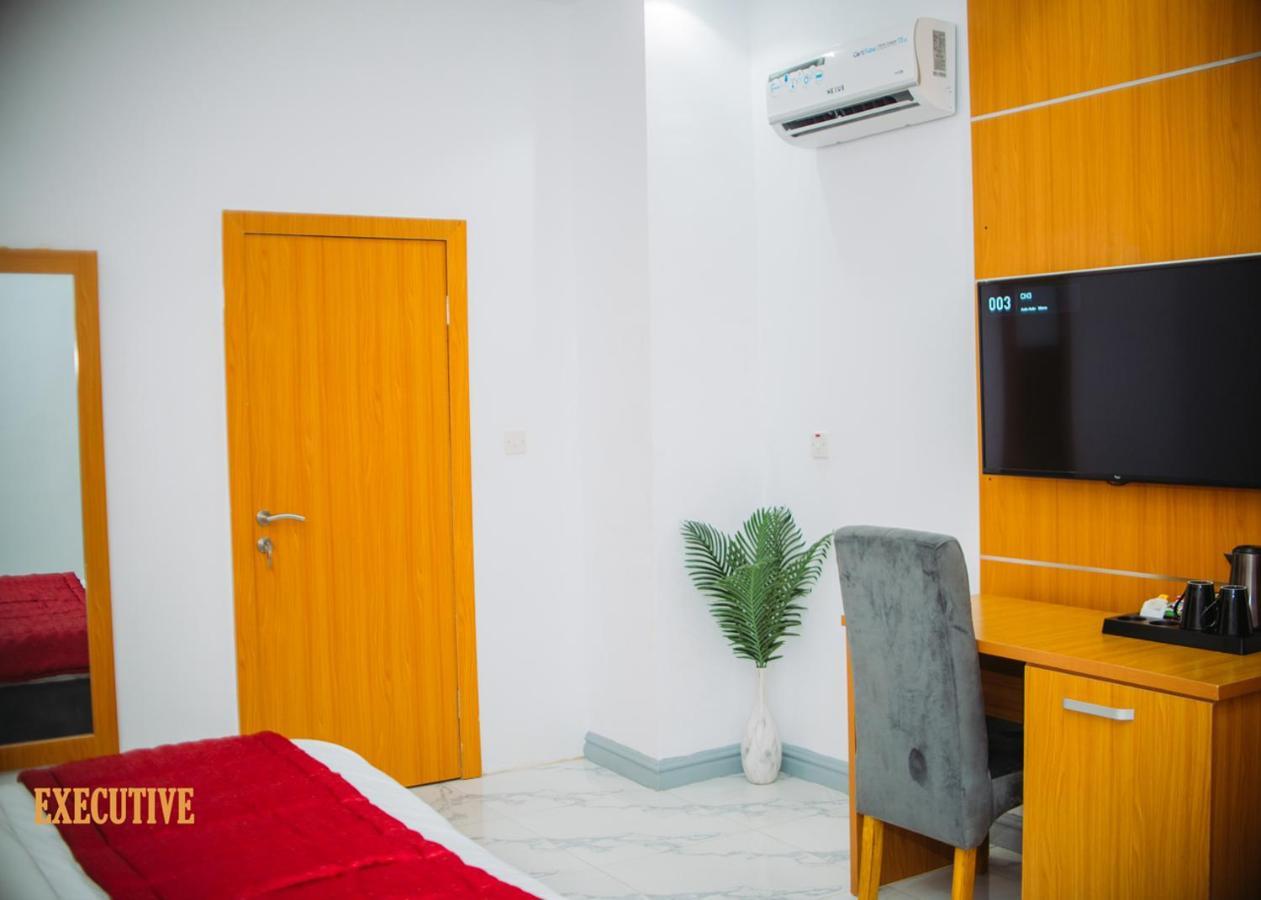 Dominance Events And Suites Ibadan Eksteriør bilde