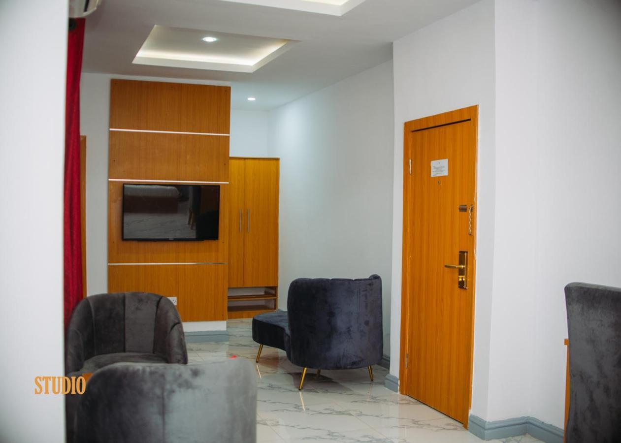 Dominance Events And Suites Ibadan Eksteriør bilde